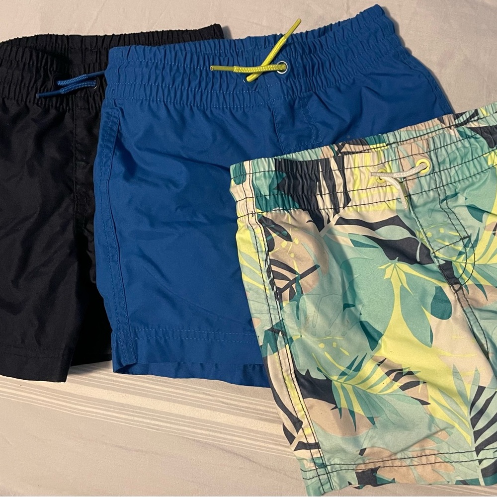 Old Navy swimsuits bundle of XS(5)